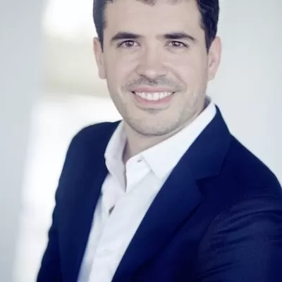 Dr Thomas Bernard